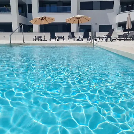 Toplage Neubau Luxus-apartment, Und Altstadt In Minuten Zu Fuss