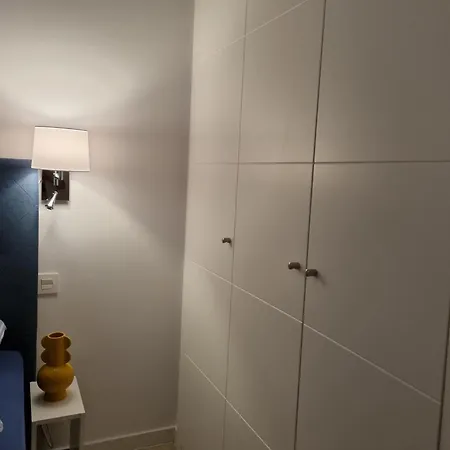 Toplage Neubau Luxus-apartment, Und Altstadt In Minuten Zu Fuss Appartamento