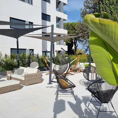 Toplage Neubau Luxus-apartment, Und Altstadt In Minuten Zu Fuss Marbella